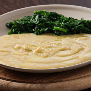 Pollo con espinacas y sémola