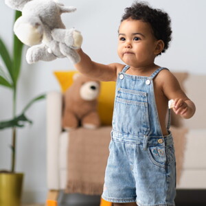 ¿Qué hacer si tu bebé se cae? Guía completa para actuar y prevenir accidentes 