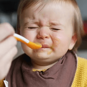 ¡Mi bebé no quiere comer! Causas y estrategias para fomentar buenos hábitos alimenticios