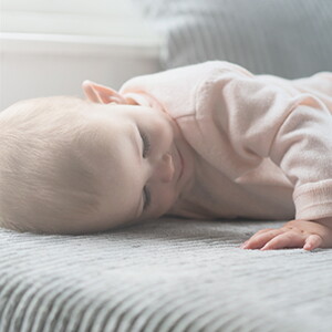 Tablet, televisión y bebés ¡Apaga las pantallas y a jugar!