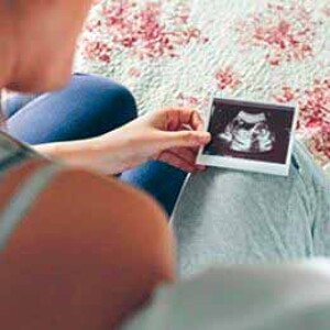 Cómo donar óvulos en España, sus riesgos y el proceso