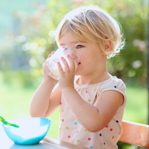 ¿Será alérgico a la leche de vaca?