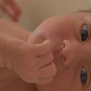 Las proteínas de la leche materna, un nutriente importante para los bebés